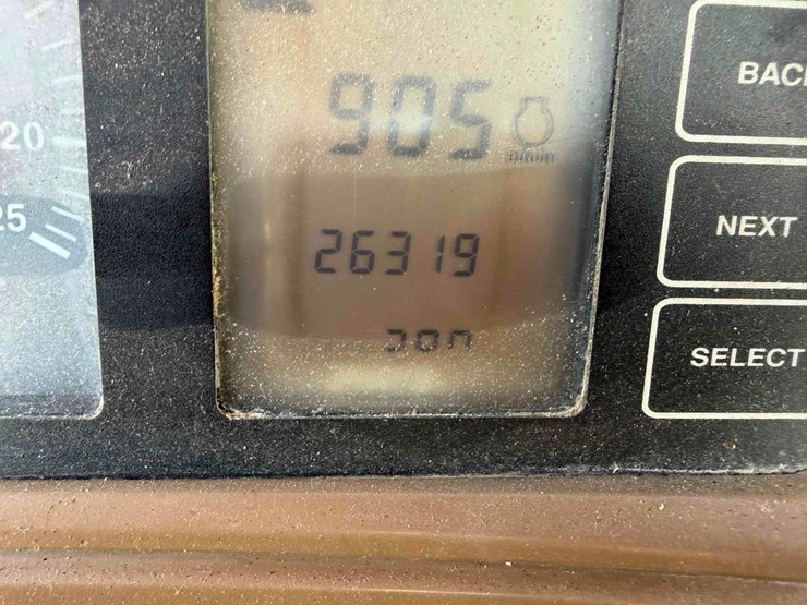 deere-744h-image-25