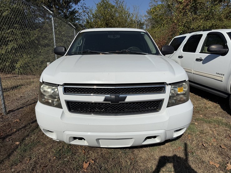 2008-chevrolet-tahoe-image-21