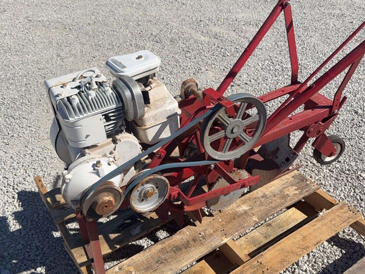 coleman-single-wheel-one-bottom-walk-behind-plow-image-2