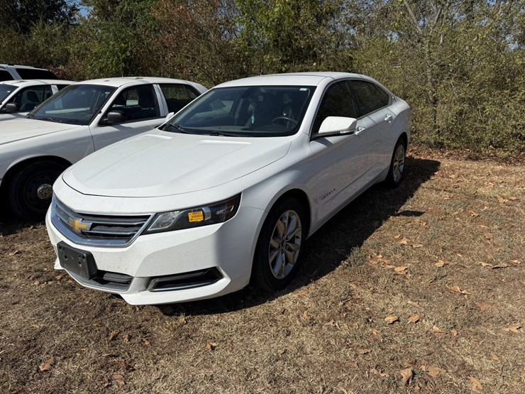 #46833-•-2018-chevrolet-impala-lt-sedan-2g1105s38j9109671-inv#46833-image-1