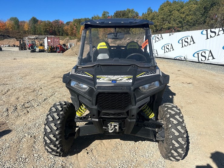2017-polaris-rzr-900-image-8