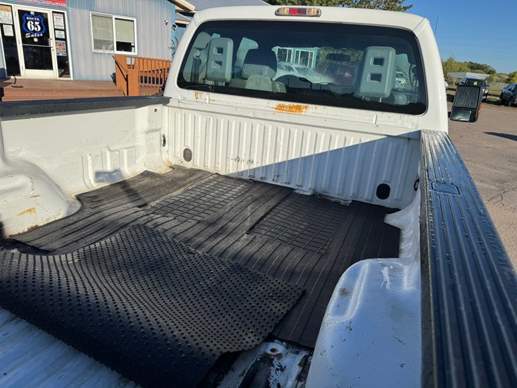 2015-ford-f350-image-21