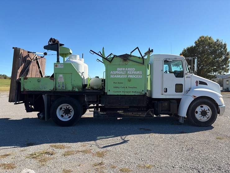 2008-kenworth-t300-image-15