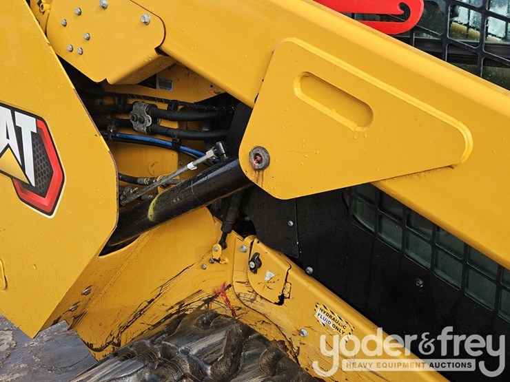 2021-caterpillar-289d3-image-10