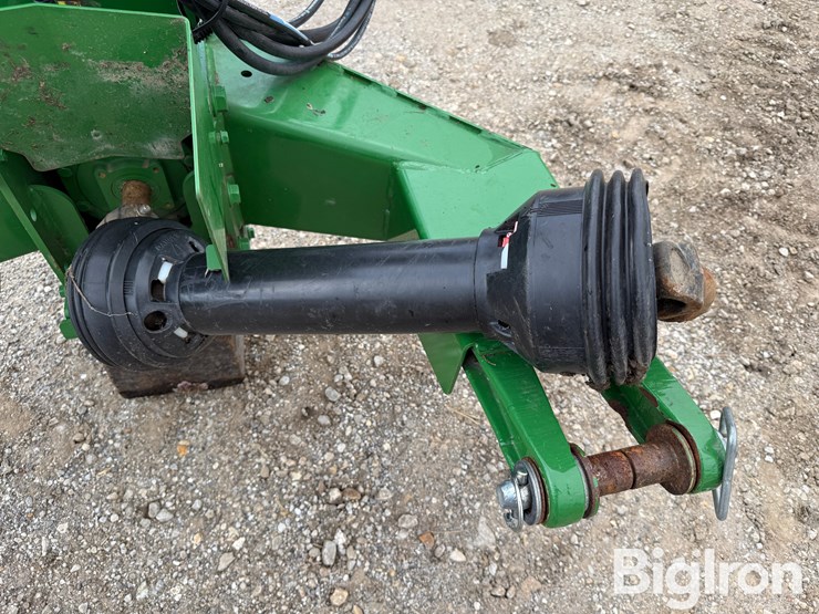 2020-john-deere-946-image-12