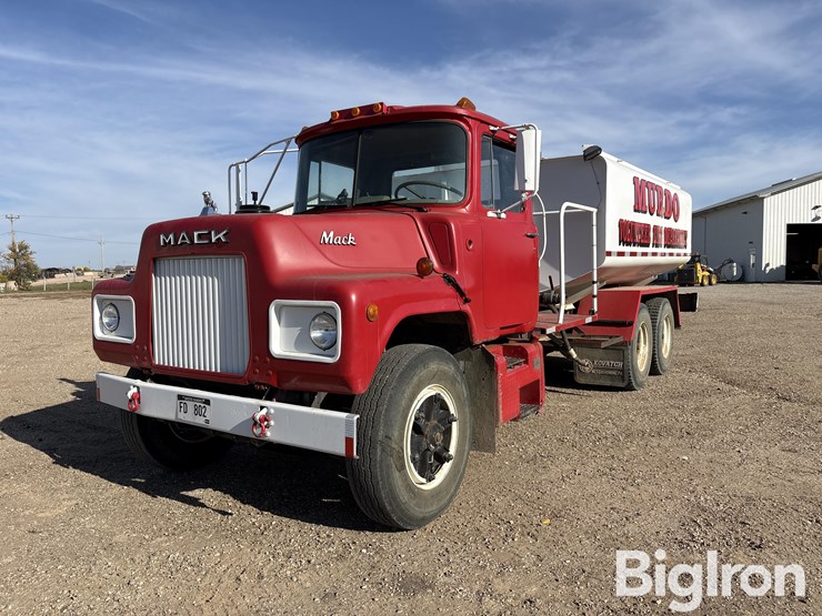 1983-mack-dm492s-image-1