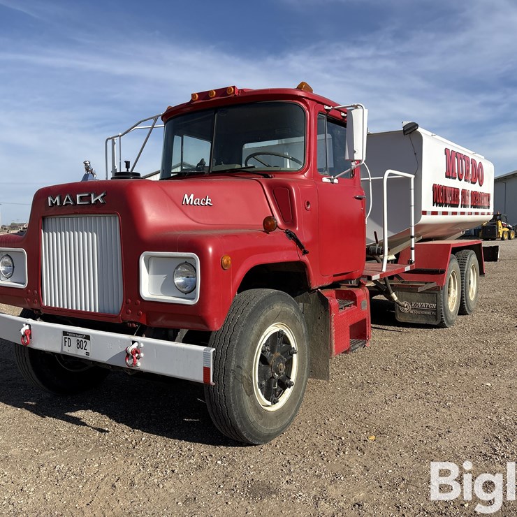 1983 MACK DM492S