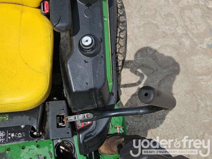 2021-john-deere-z920m-image-16
