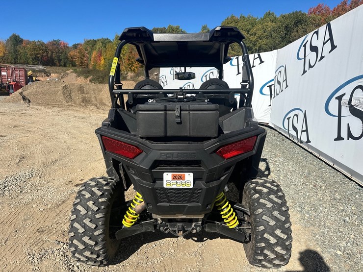 2017-polaris-rzr-900-image-4