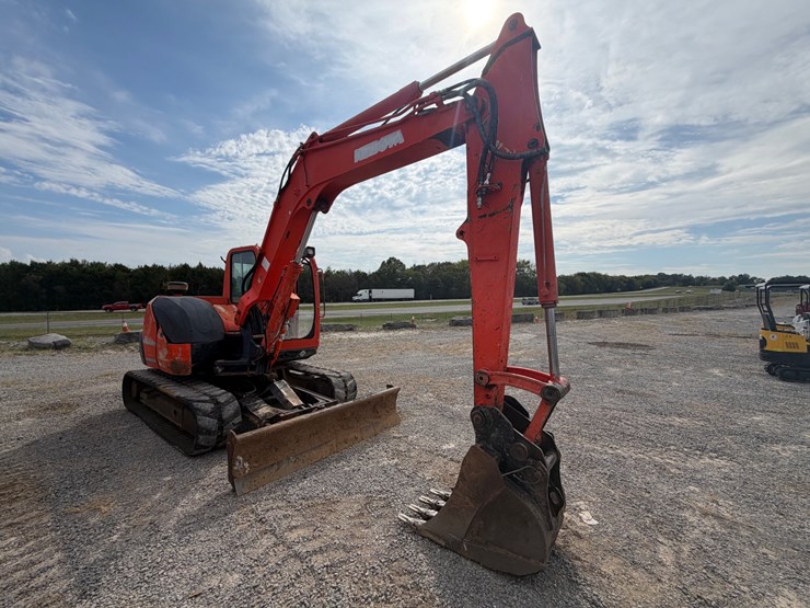 #22-•-2009-kubota-080-3-mini-excavator-image-18