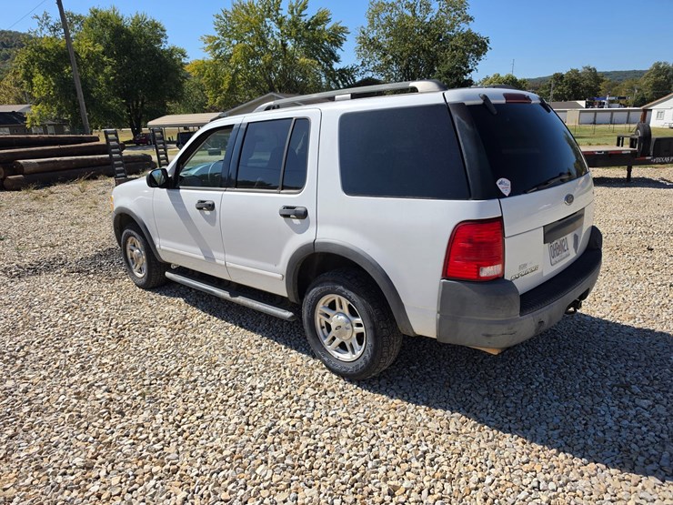 2003-ford-explorer-image-6