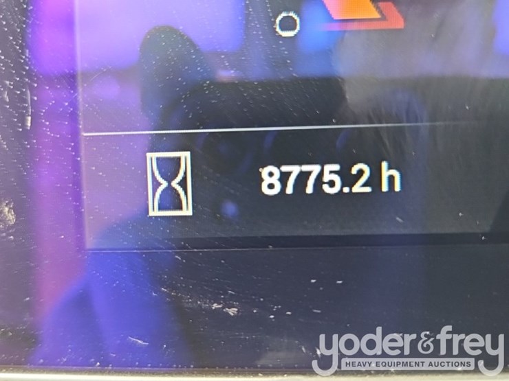 2018-case-621g-image-31