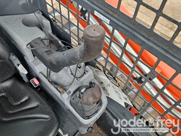 2024-kubota-svl65-2-image-24