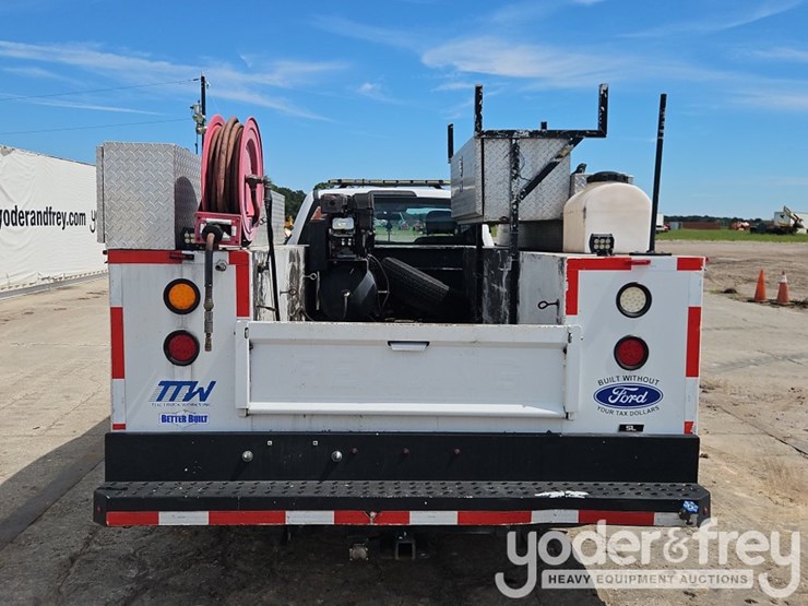 2018-ford-f350-sd-image-29
