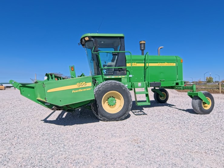 john-deere-4895-image-1