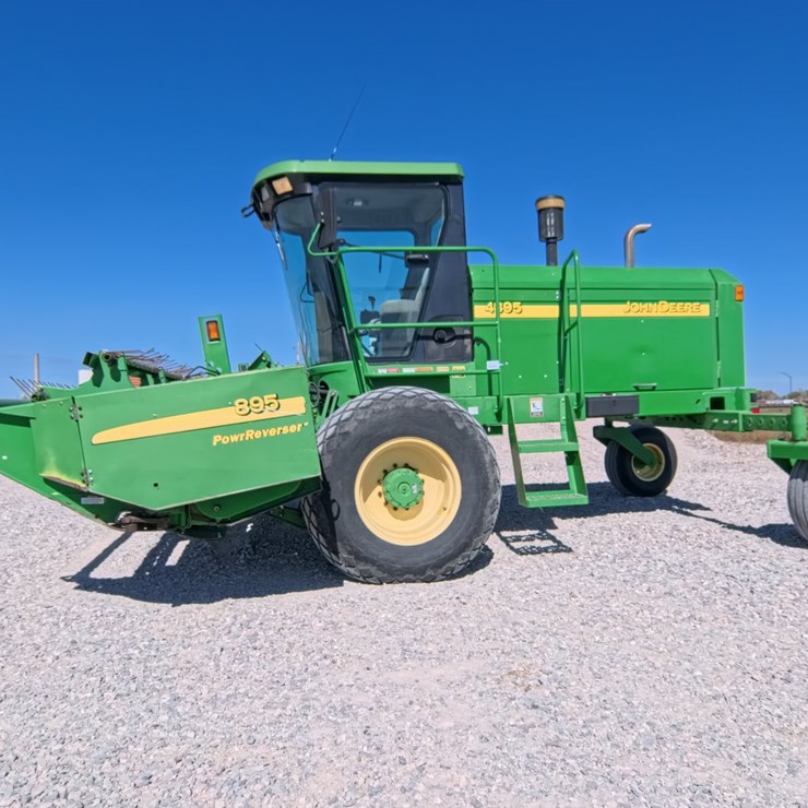 JOHN DEERE 4895