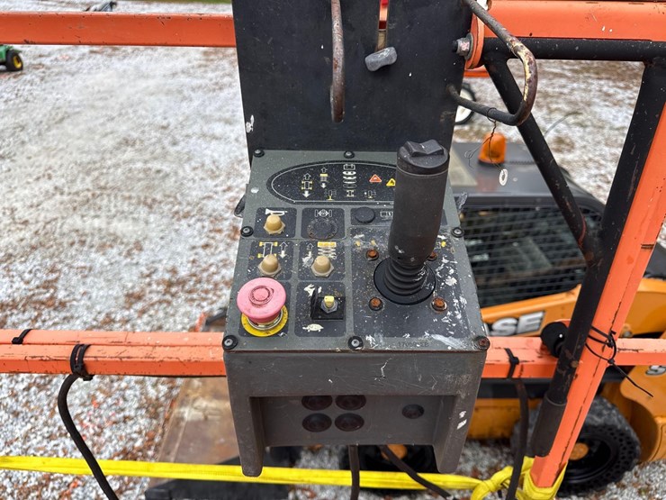 2002-jlg-4069le-image-9