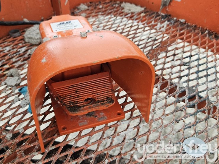 2015-jlg-e400ajpn-image-15