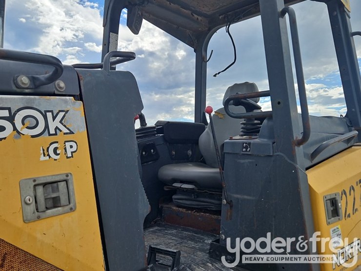 2013-deere-650k-lgp-image-26