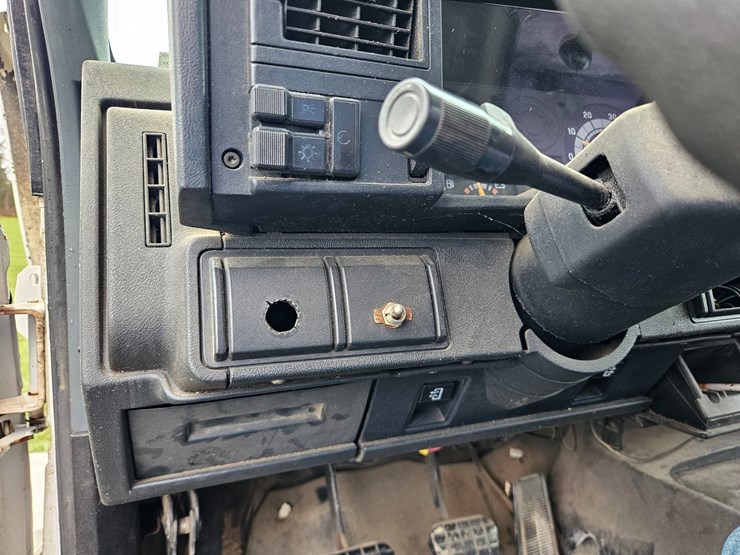 1993-chevrolet-c70-image-57