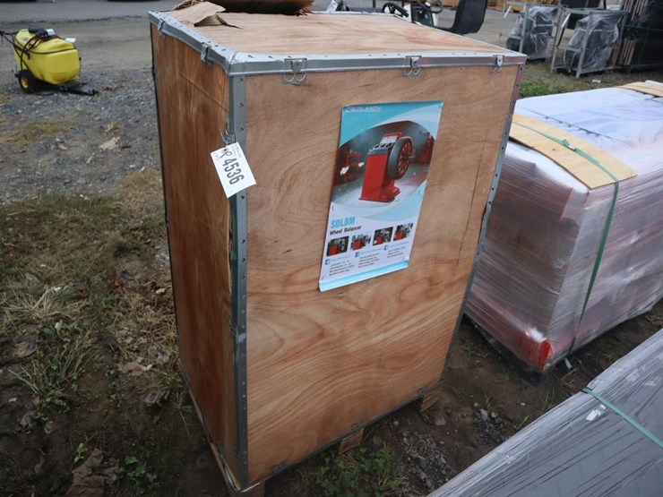 sdlanch-tire-balancing-machine-image-2