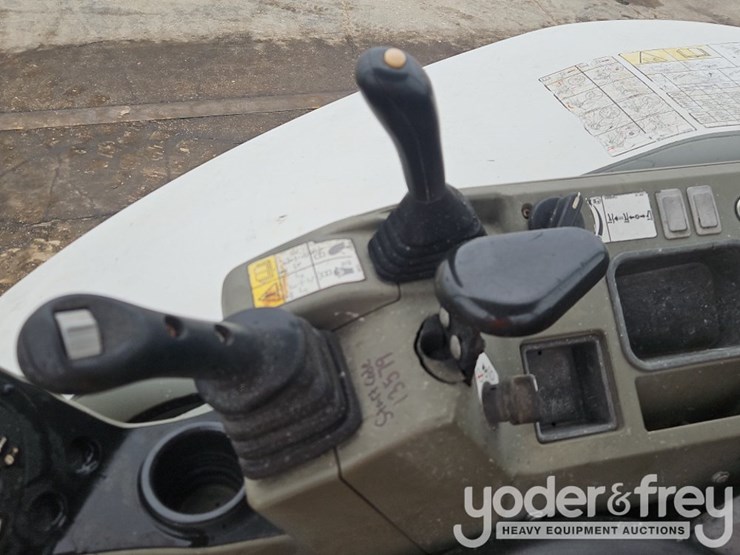 2019-bobcat-e35i-image-23