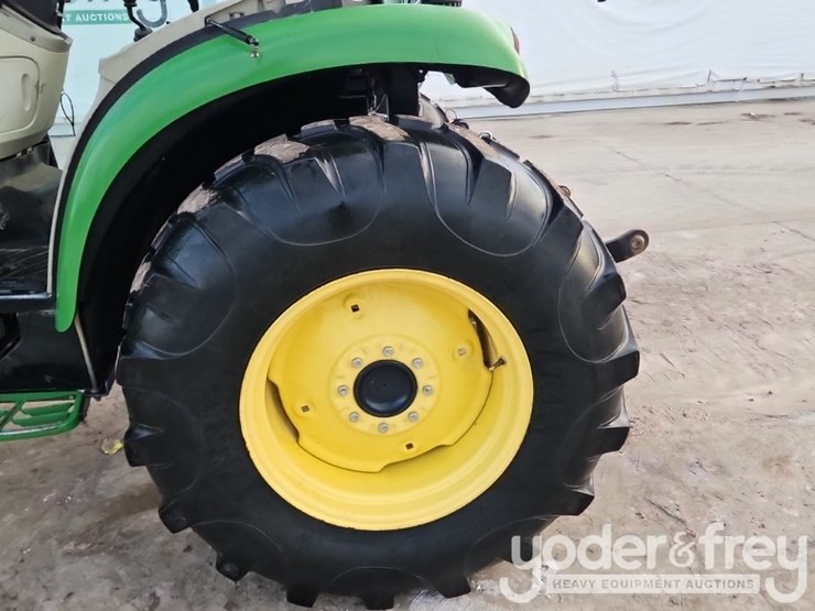 2012-john-deere-4520-image-15