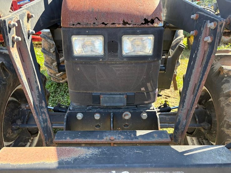 new-holland-ts110-image-5