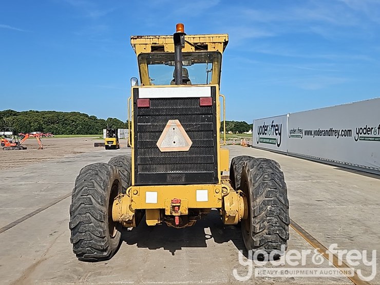 caterpillar-120h-image-22