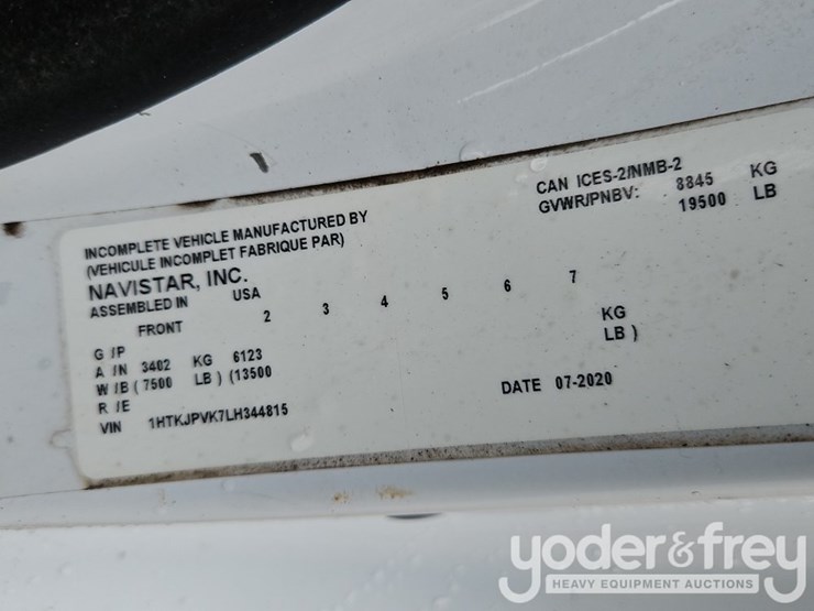 2020-chevrolet-silverado-5500hd-image-52