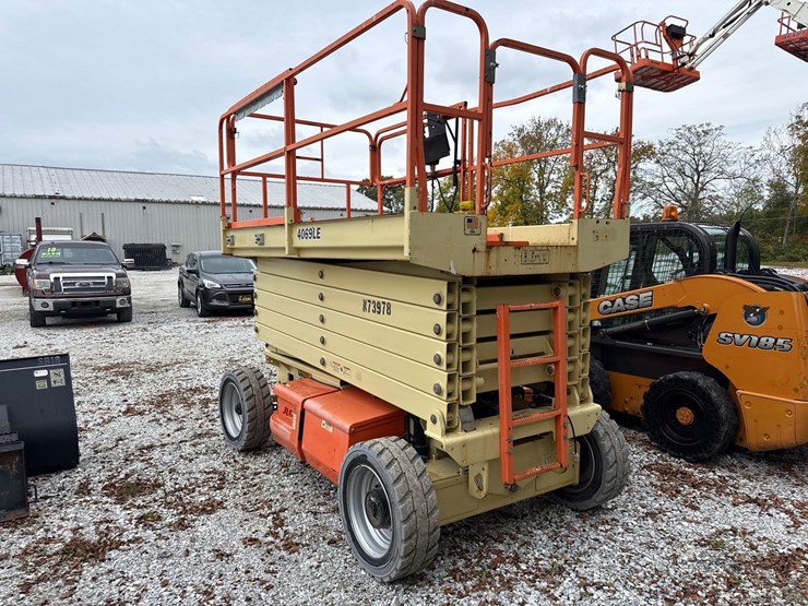 2002-jlg-4069le-image-5