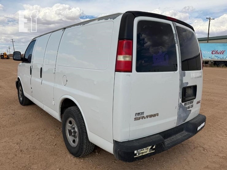 2003-gmc-savana-g1500-image-4
