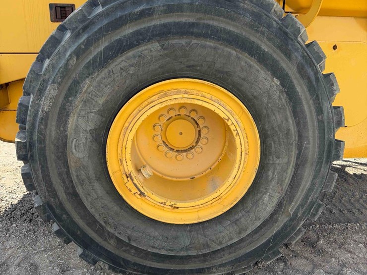 deere-744h-image-14