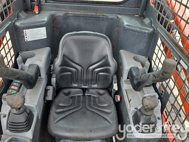 2023-kubota-svl65-2-image-26
