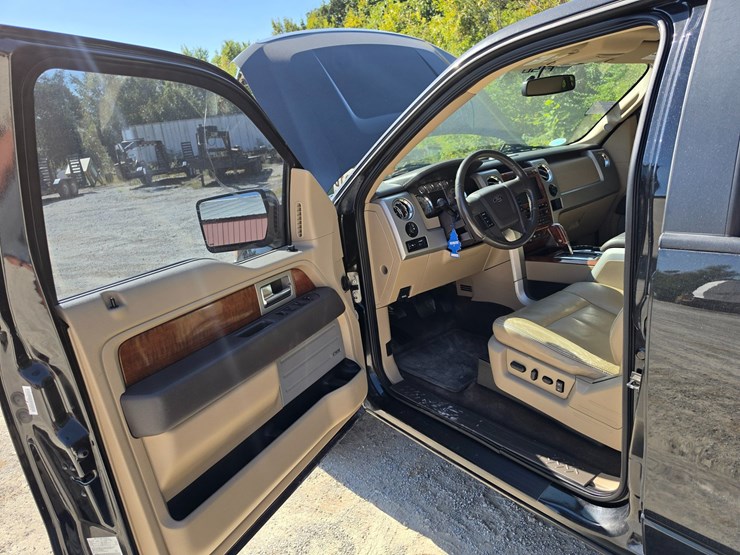2010-ford-f150-image-35