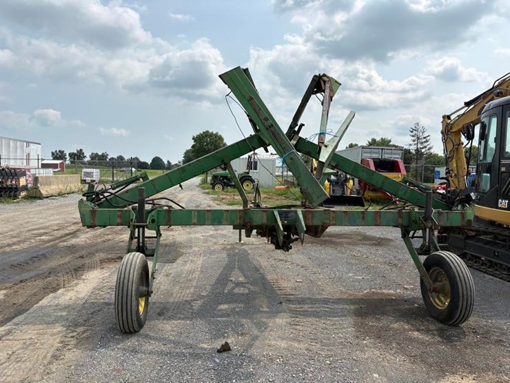 john-deere-corn-planter-frame-image-5