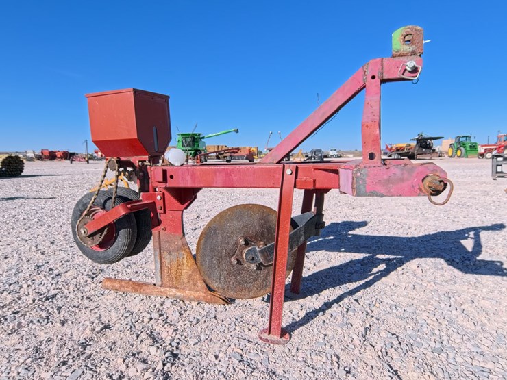 #2090-•-3-point-gopher-machine-image-1
