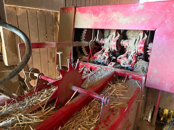 new-holland-bc5070-image-9