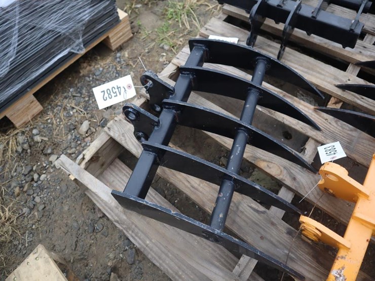 mini-excavator-root-rake-image-3