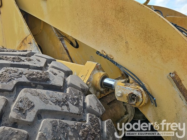caterpillar-950g-image-14
