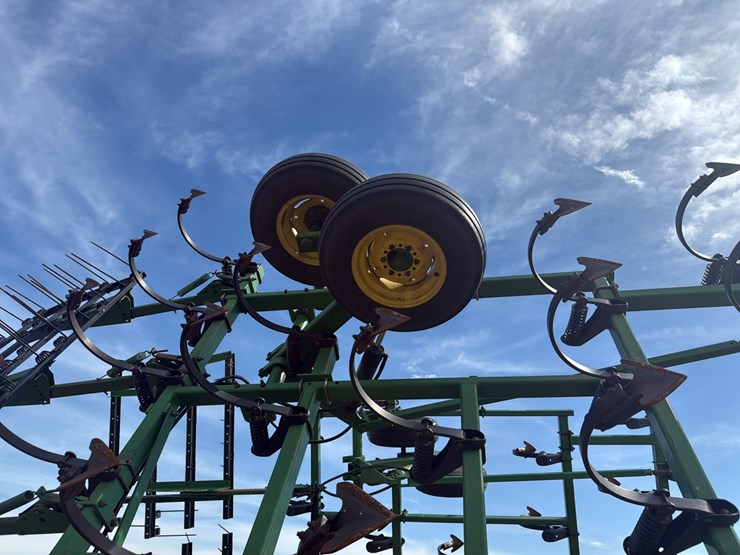 john-deere-40-image-5