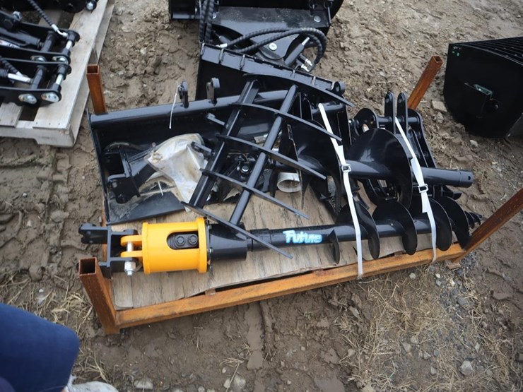 future-excavator-attachments-image-3