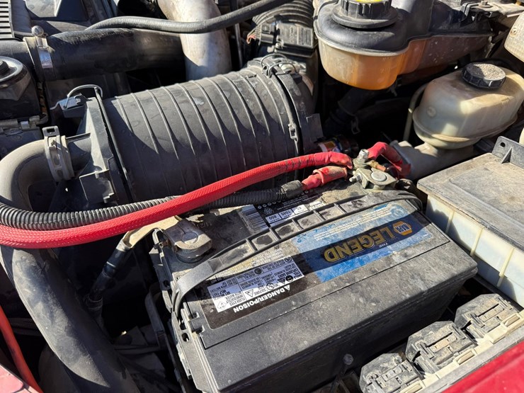 2004-ford-f550-image-49