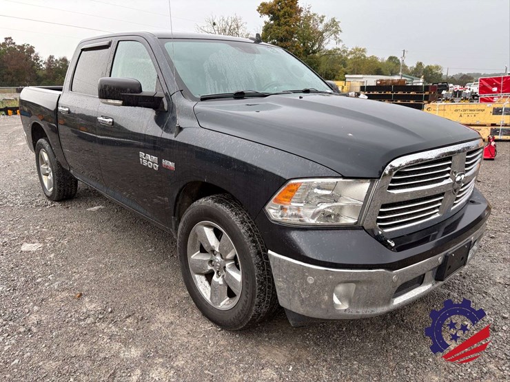 2016-dodge-1500-image-30