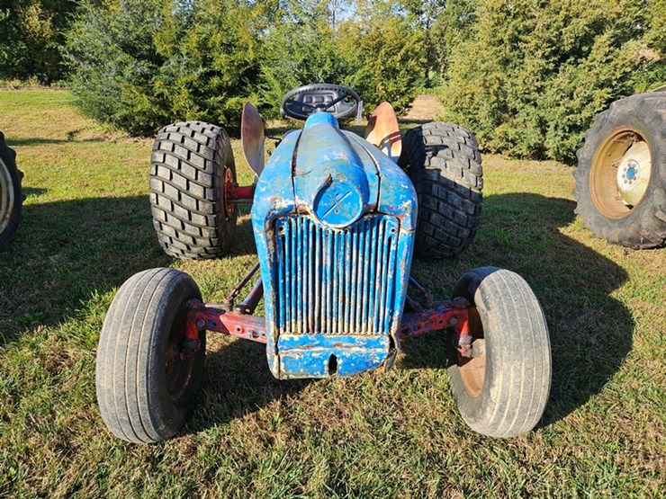 ford-800-image-8