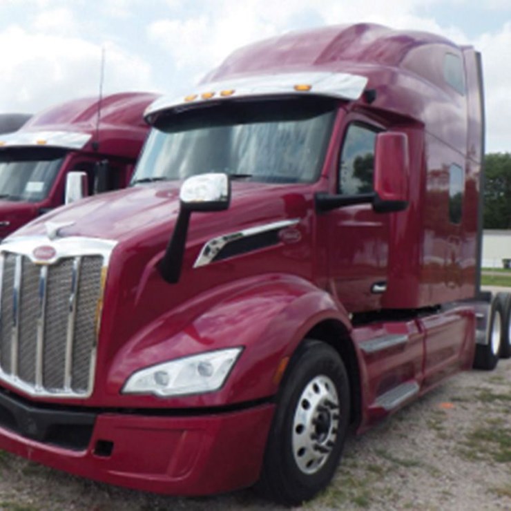 2023 PETERBILT 579
