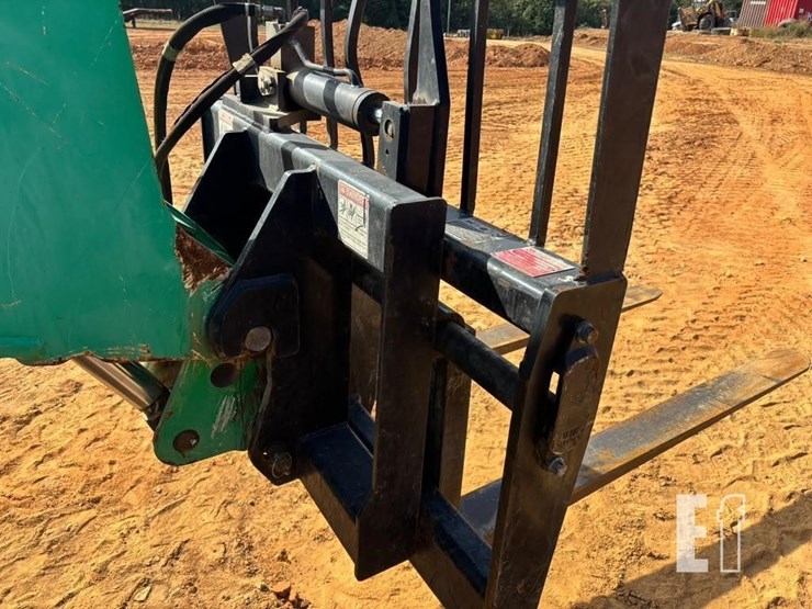 2018-jcb-512-56-image-15
