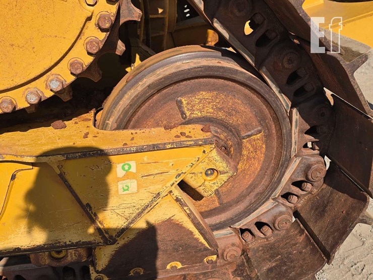2016-caterpillar-d6t-xl-image-27