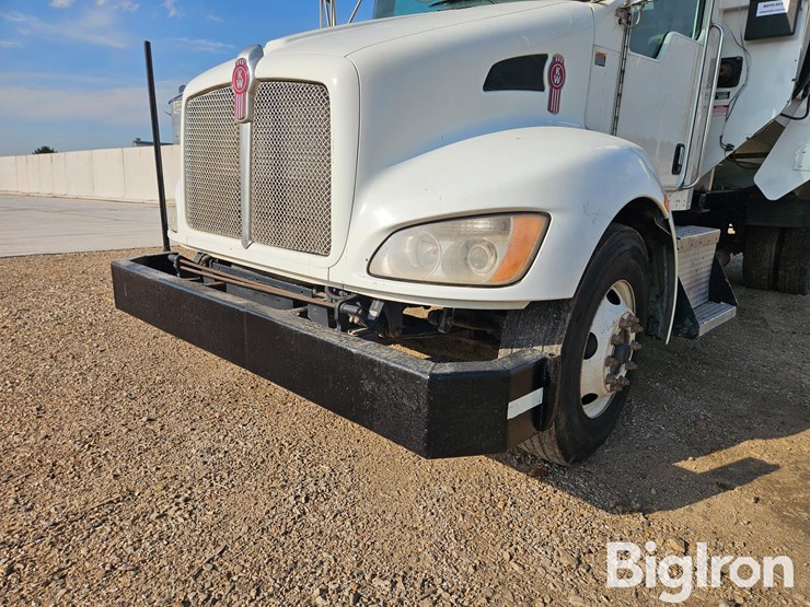 2013-kenworth-t370-image-9