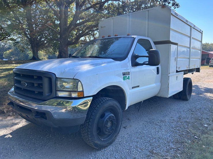 2002-ford-f550-xl-image-1